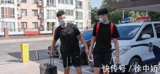 中国篮协|刚刚!中国男篮又有重大决定!一队50人!真要玩命打进巴黎