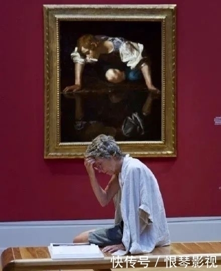 名画&他花2年时间,拍下1000个“撞衫”的人:撞衫不可怕,可怕的是……