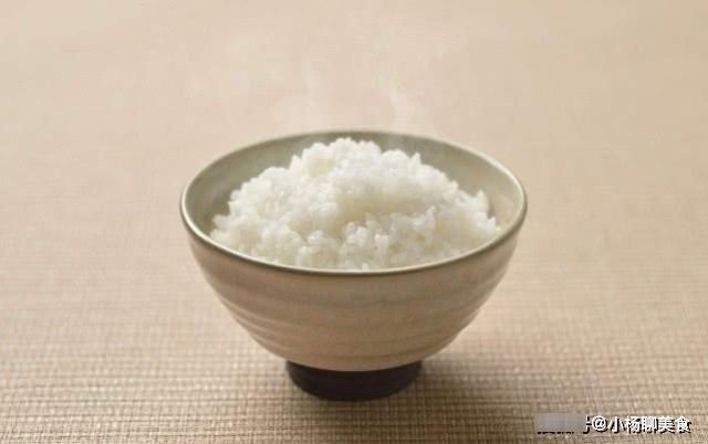 几个小秘诀让蒸出来的米饭更好吃，米饭不仅粒粒饱满，而且更营养