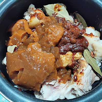 香辣卤猪脚这样做