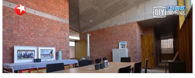 《夢想改造家》事件不斷發(fā)酵，曾經(jīng)《交換空間》主持人王小騫公開批評節(jié)目組