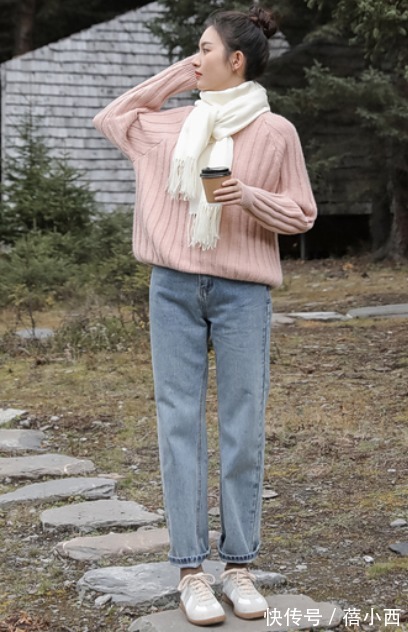 小姐姐|冬季穿搭还是“毛衣”赢了,买基础款就够,懂搭配照样赢得好气质