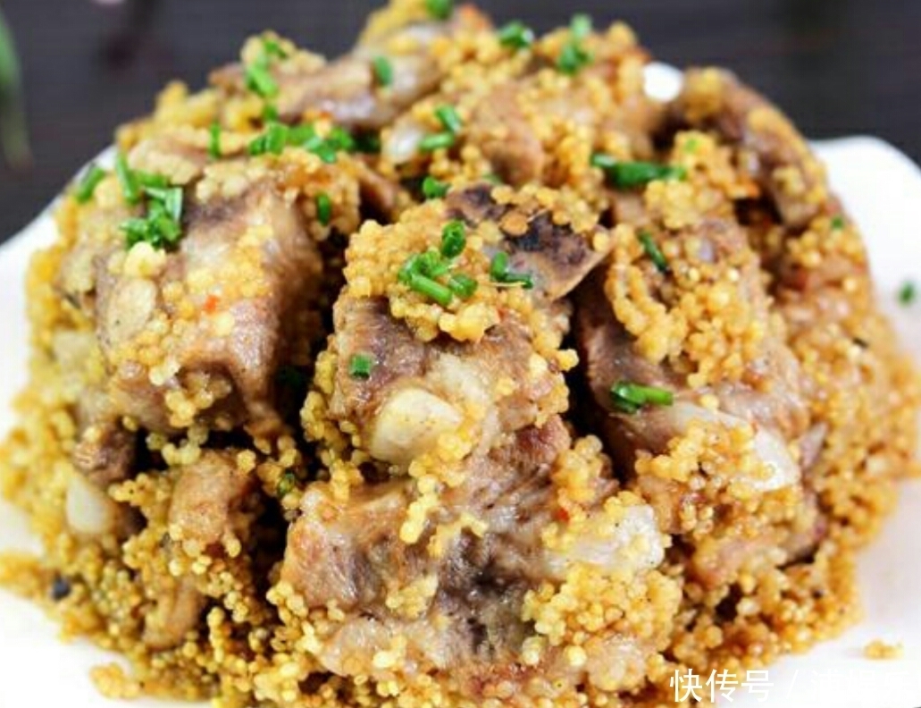 这道小米蒸饭,软糯滋润,味道鲜美,是上好的养生保健食材