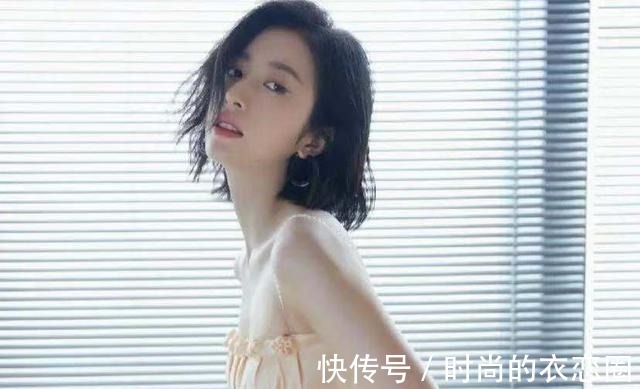 黑长直 发型简单但是又气质的女明星，我只服这4位，全靠脸撑着！