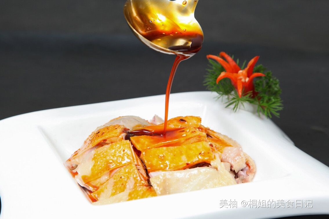 教你在家做口水鸡，记得多做1步，鸡肉鲜嫩又多汁，很入味