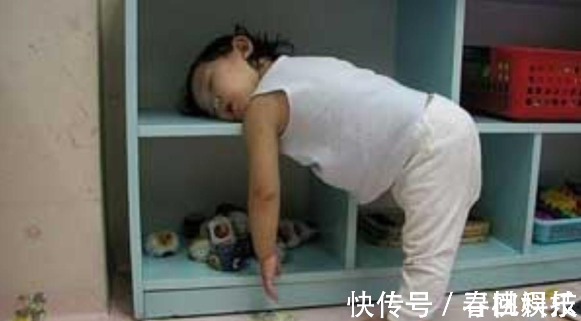 教养|孙女不停试吃车厘子,导购员怒斥''没教养'',奶奶的回答让人无奈