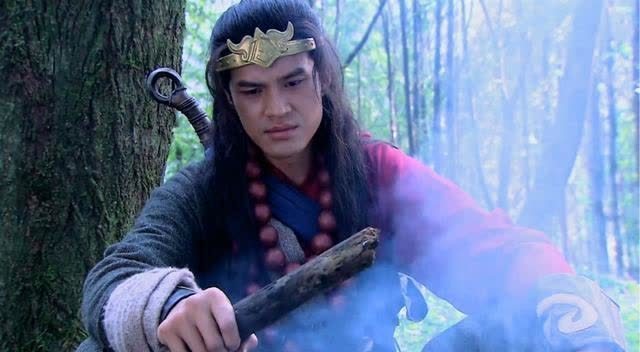 水浒传&宋江李逵毙命,鲁智深武松在六和寺炖砂锅狗肉,林冲默默地捣蒜泥