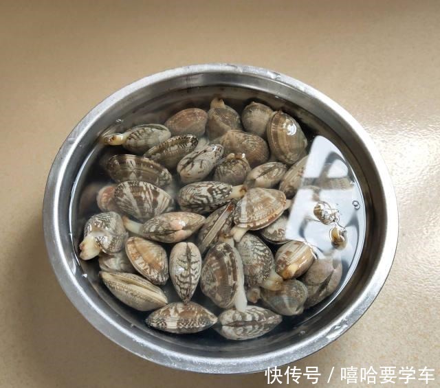 美味炒花蛤，好吃到舔壳儿！