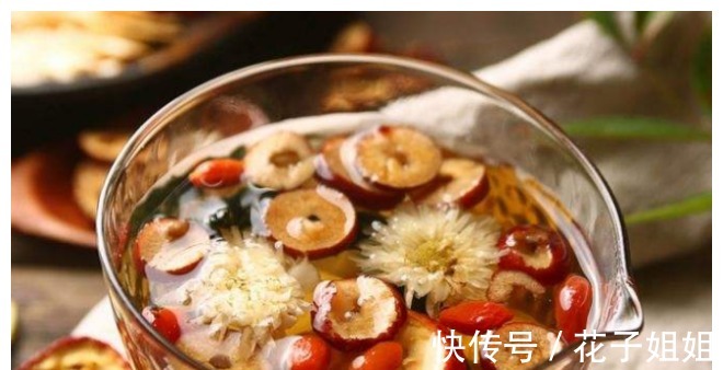 肝细胞|蒲公英利尿消炎,若和它煮水喝,其他的好处也随之而来!