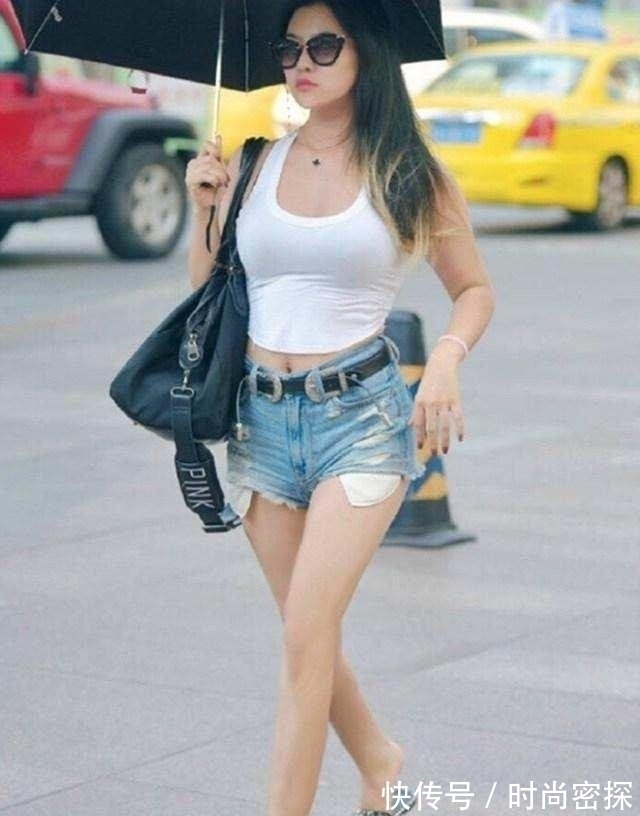 大长腿 款式唯美的牛仔短裤,打造出你的独特气质!