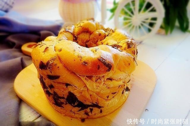 这是我吃过的最好吃的面包，没有之一，不用造型，做法真简单！