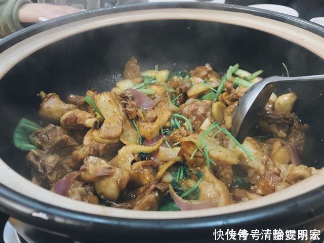 鸡肉焯水是大忌，不管鲜鸡还是冻肉，大厨教你这样做，鲜嫩有营养