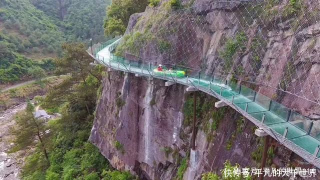 到浙西大峡谷回归大自然，放下忙碌用心感受云雾缭绕的山间农父庐