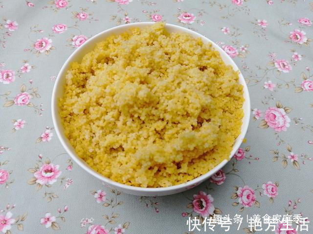 番茄酱|小米别再煮粥了,两个鸡蛋,一碗面粉,做点休闲小零食,特别好吃