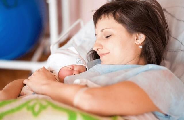 补授法|宝妈母乳不足的三个信号,满足一个也得谨慎,别影响娃的成长发育