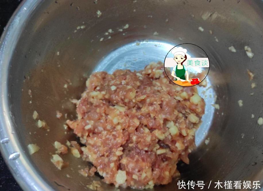 肉饼|肉饼怎么蒸嫩而不柴大厨教你3招,肉饼鲜嫩不柴,原来一直做错