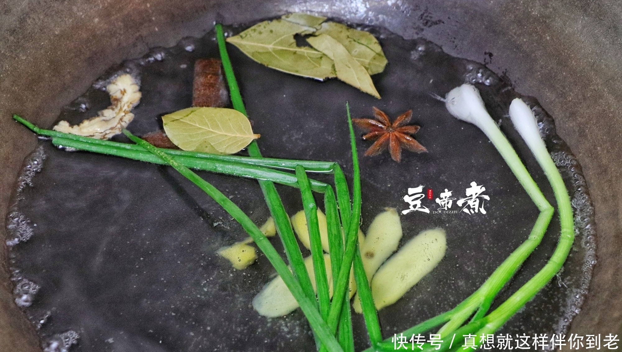 我家年夜饭最贵最耗时的一道菜,晒在朋友圈火了,网友:想来一碗