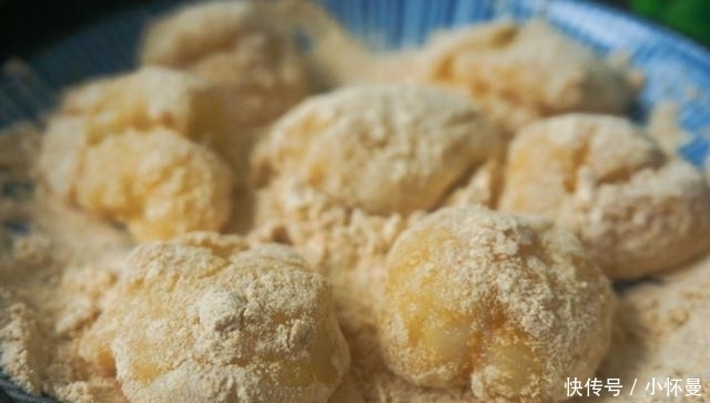 特简单的一道美食,蒸一蒸就出锅,上桌5分钟光盘,百吃不厌