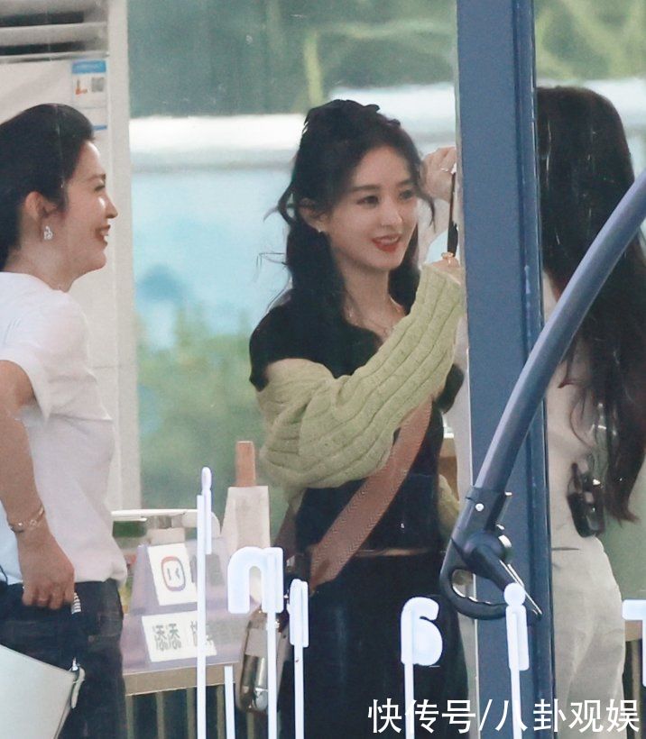 同期|趙麗穎回歸中餐廳，同期節目帶來2位好閨蜜，這下收視不用愁了