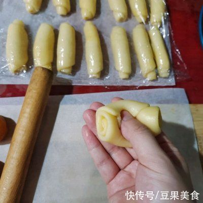 蛋黄酥|灿如金牌の蛋黄酥 酥到掉渣