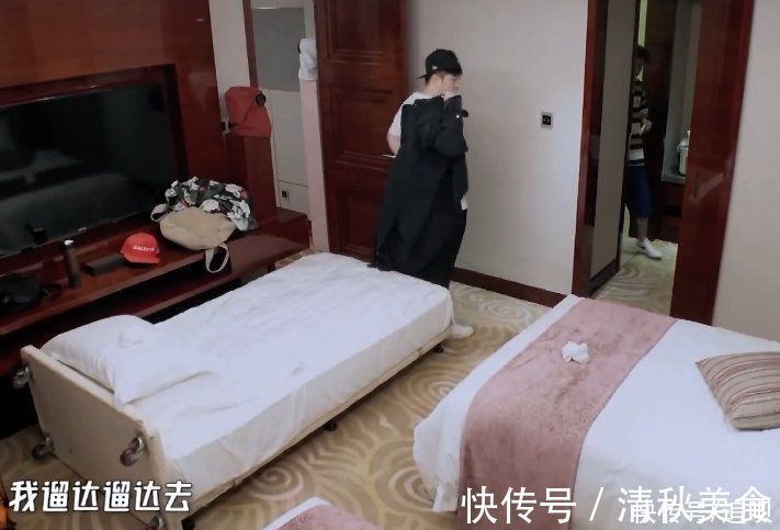 鄧超陳赫默契過頭,還有熟悉的跑男味道!但他們坑了《五哈》全團