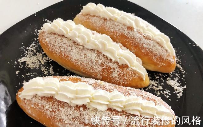 早餐面包做法，椰丝奶油面包，简单美味营养，适合早餐，吃不够