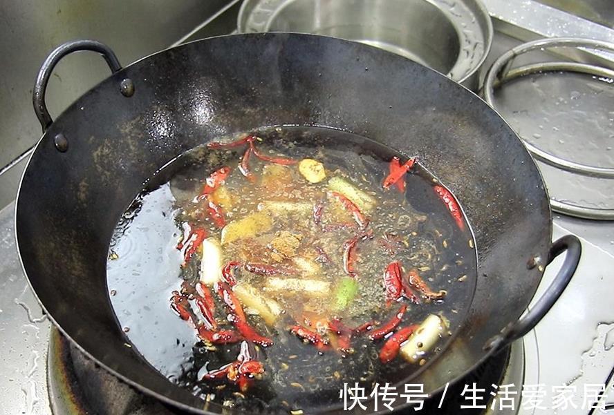 红润|卤烧鸭,鸭肉入味难?厨师长教你一招,肉质红润不柴,入味到骨