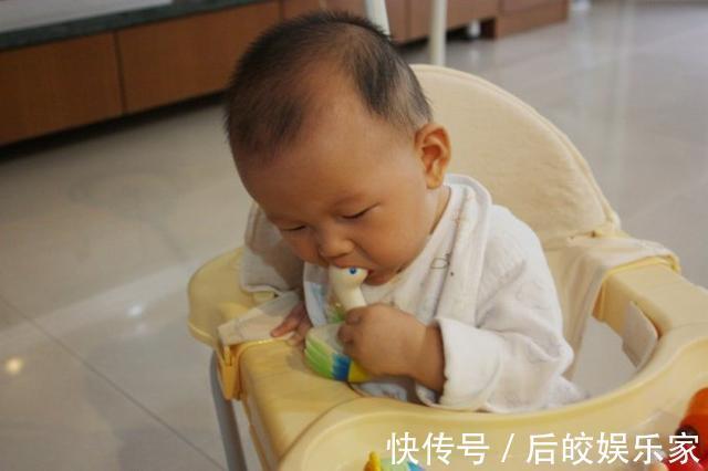 金棘末|孩子身上有两个“消食开关“,每天揉一揉,赶走积食,娃蹿个!