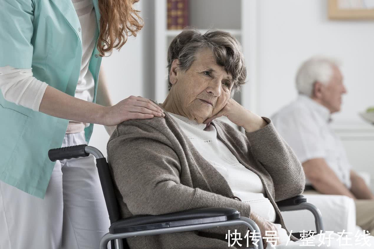 大脑机|如何预防老年痴呆?医生:日常坚持5个习惯!可有效远离老年痴呆