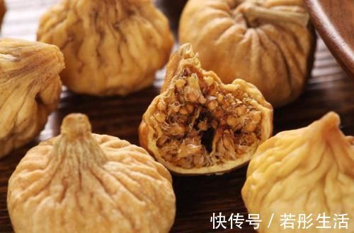 无花果干|女人来“大姨妈”时，不妨吃点它，抑菌排毒，子宫慢慢变干净