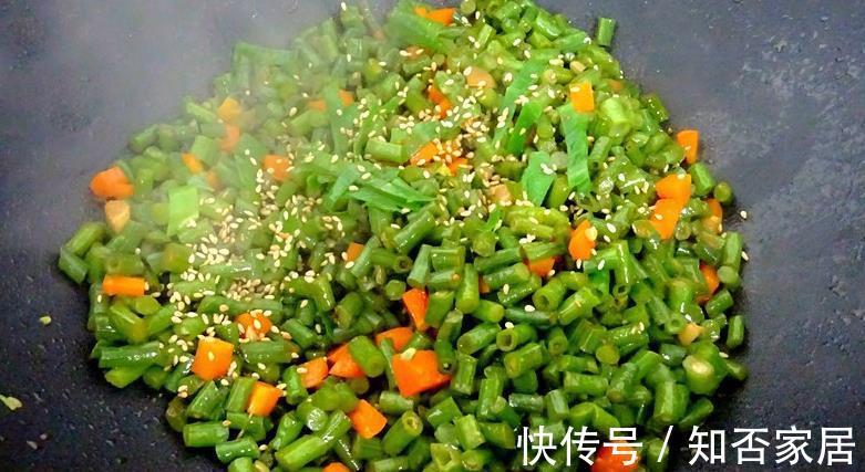 蔬菜|夏季最值得买的蔬菜,2元钱做一大盘,营养全面,越吃越香