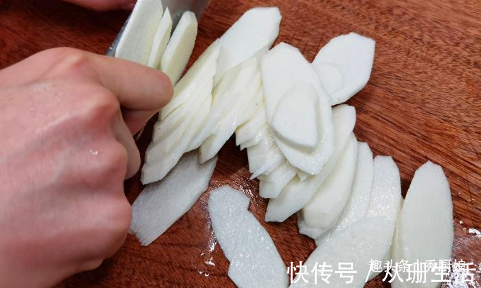 包子|天冷了，馒头包子靠边站，早餐吃此面食，香软好吃，营养助消化