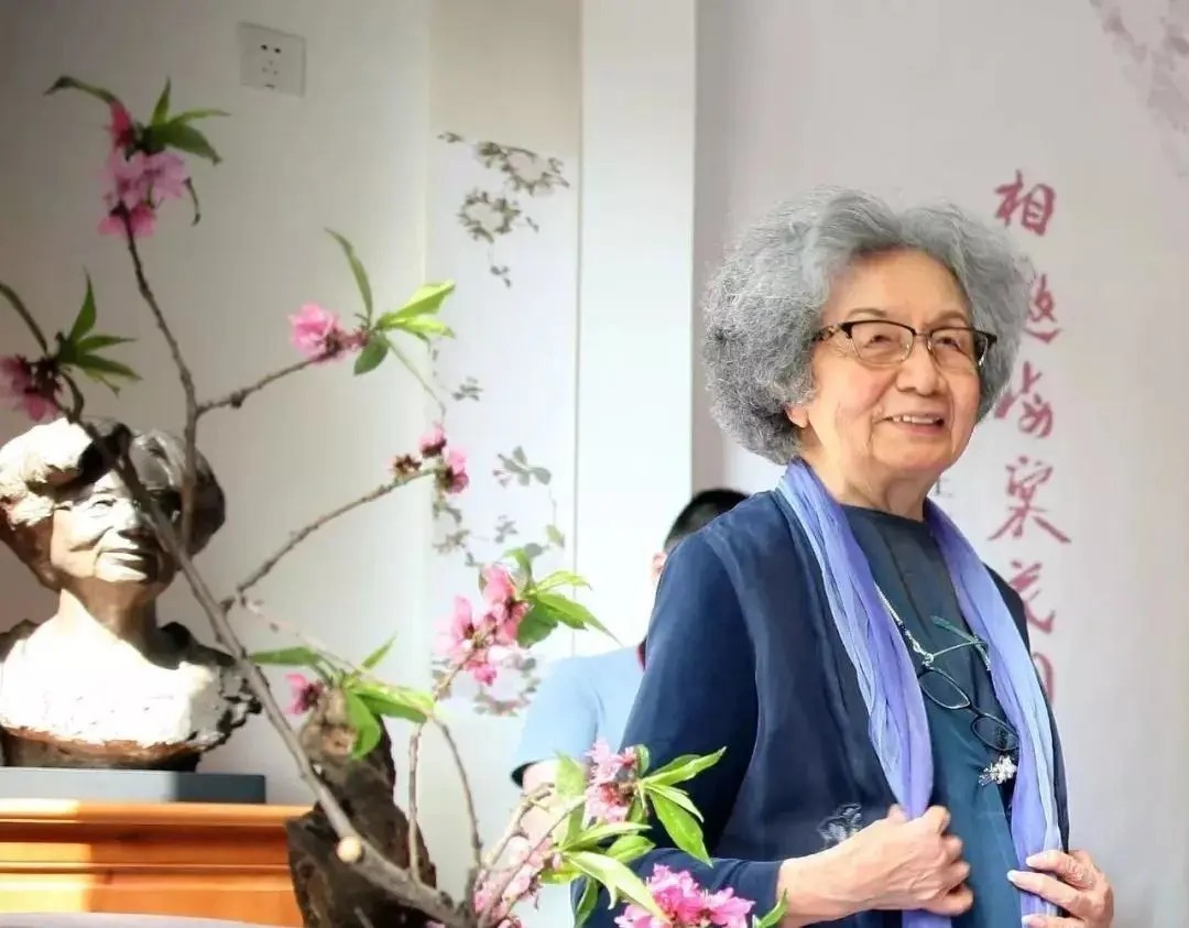 笑傲江湖之东方不败!为什么读书的人很好看?这是我见过最好的答案