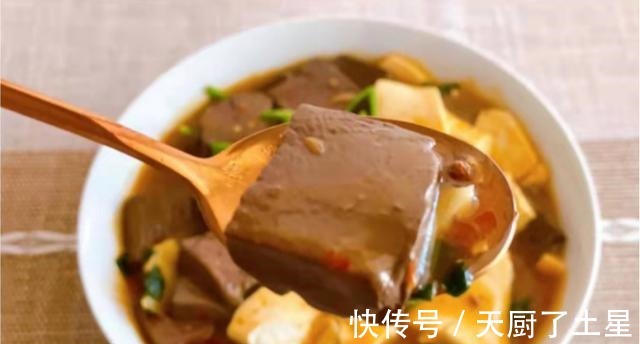 大冷天，宁可少吃牛羊肉，也别错过吃它，热热乎乎端上桌，太解馋！