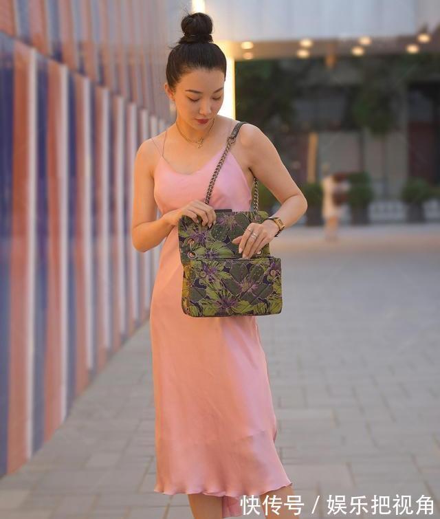 美女|漂亮的美女，穿着紧身裙，身材好，气质好
