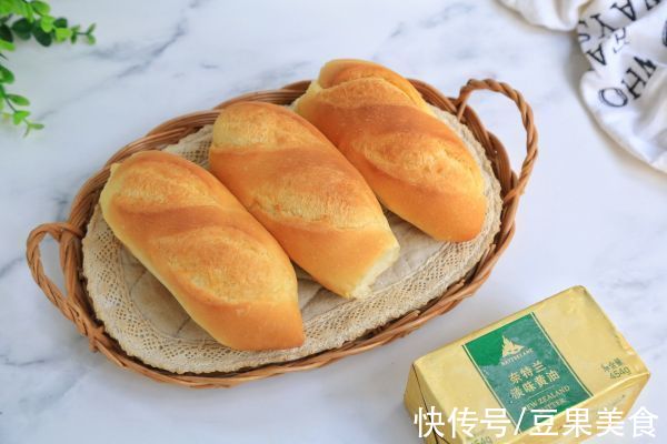 鲜酵母|黄油软餐包别再炒着吃，学我这样做，孩子抢着吃