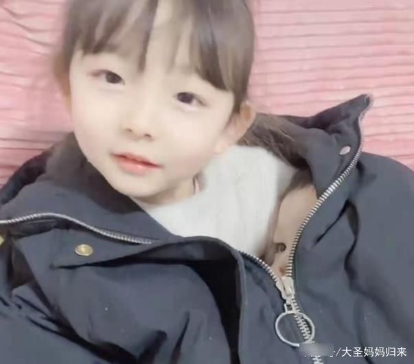 规矩|弟弟“伺候”刚洗完澡的姐姐火了,网友:让姐姐收拾得明明白白的