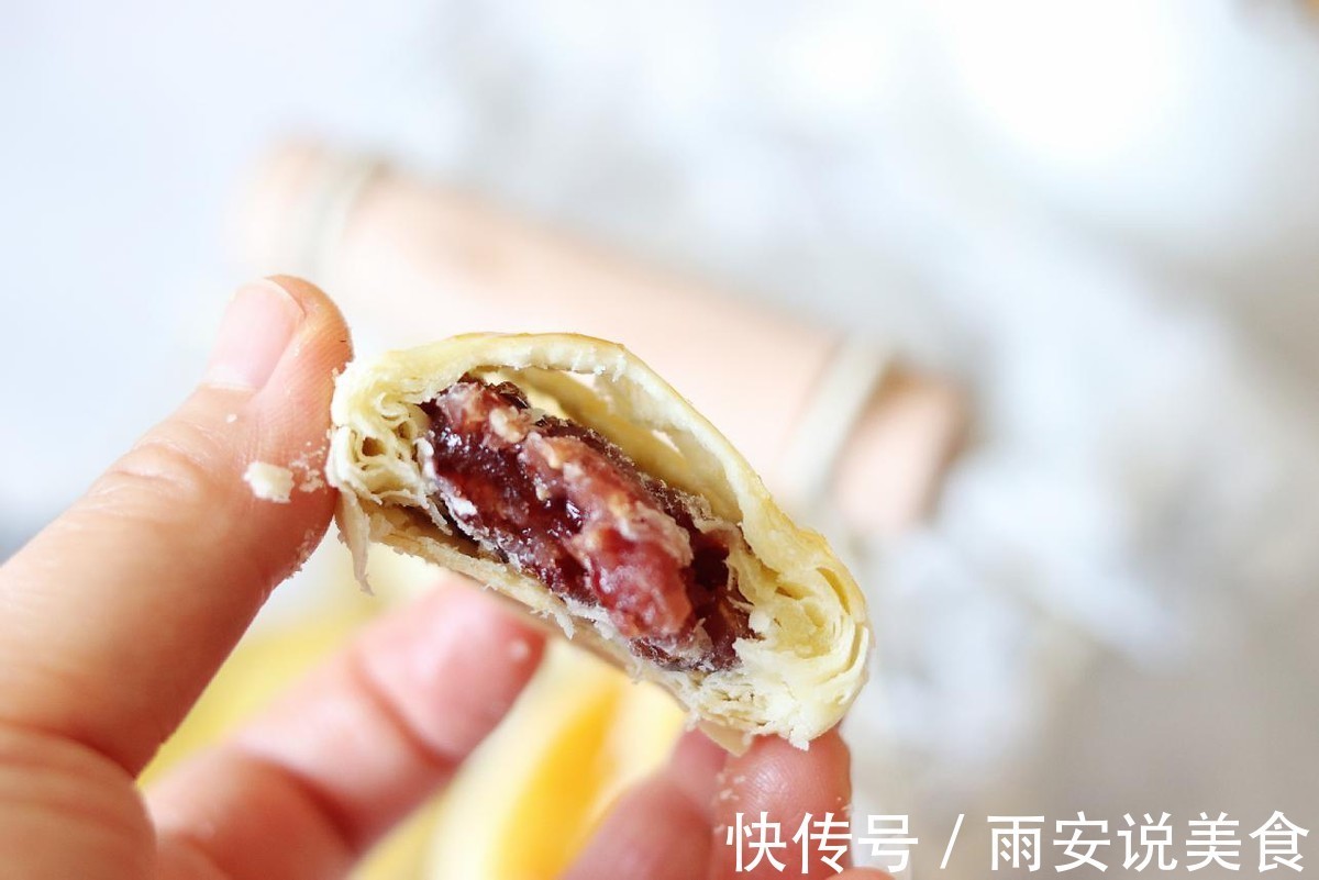 家庭版的老婆饼做法简单，果味十足，香气浓郁