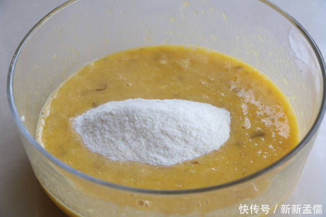 懒人|夏天就馋这懒人早餐，不加盐不加油，2分钟出锅，比蛋糕还好吃