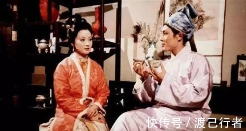 敛财!王熙凤敛财甚巨,足有七八万金之多,为何不拿出来救济荣国府?