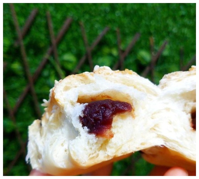 在家做香甜软糯芝麻豆沙面包，干净卫生0添加剂，孩子老人都爱吃