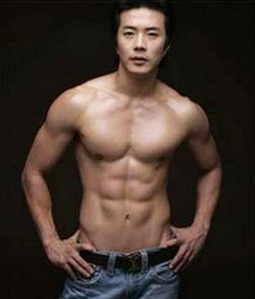 拉伸|如何练出巧克力腹肌?这几个虐腹动作,值得尝试