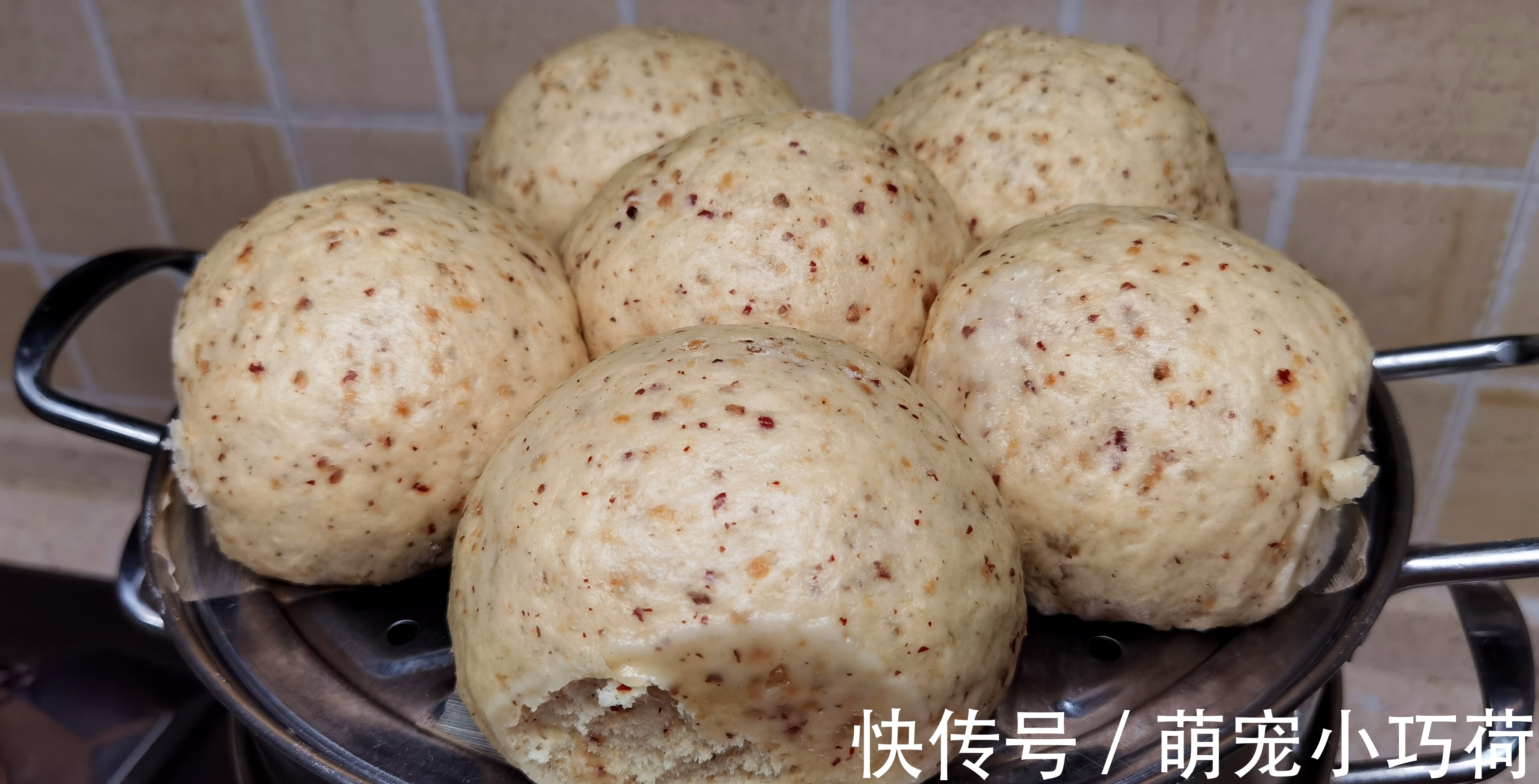 入秋后,最该吃此果,维C含量极高,女性要多吃,用它做面食真香