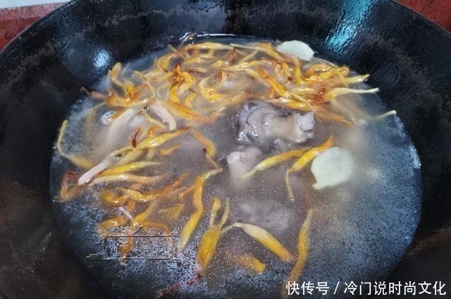 鸭肉|南方人坐月子，必喝这碗“月子汤”，营养大补，产后喝它有助恢复