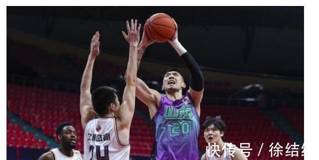 哈德森|13分钟让对手认输,CBA比NBA还精彩,上海感谢山东炒掉巩晓彬