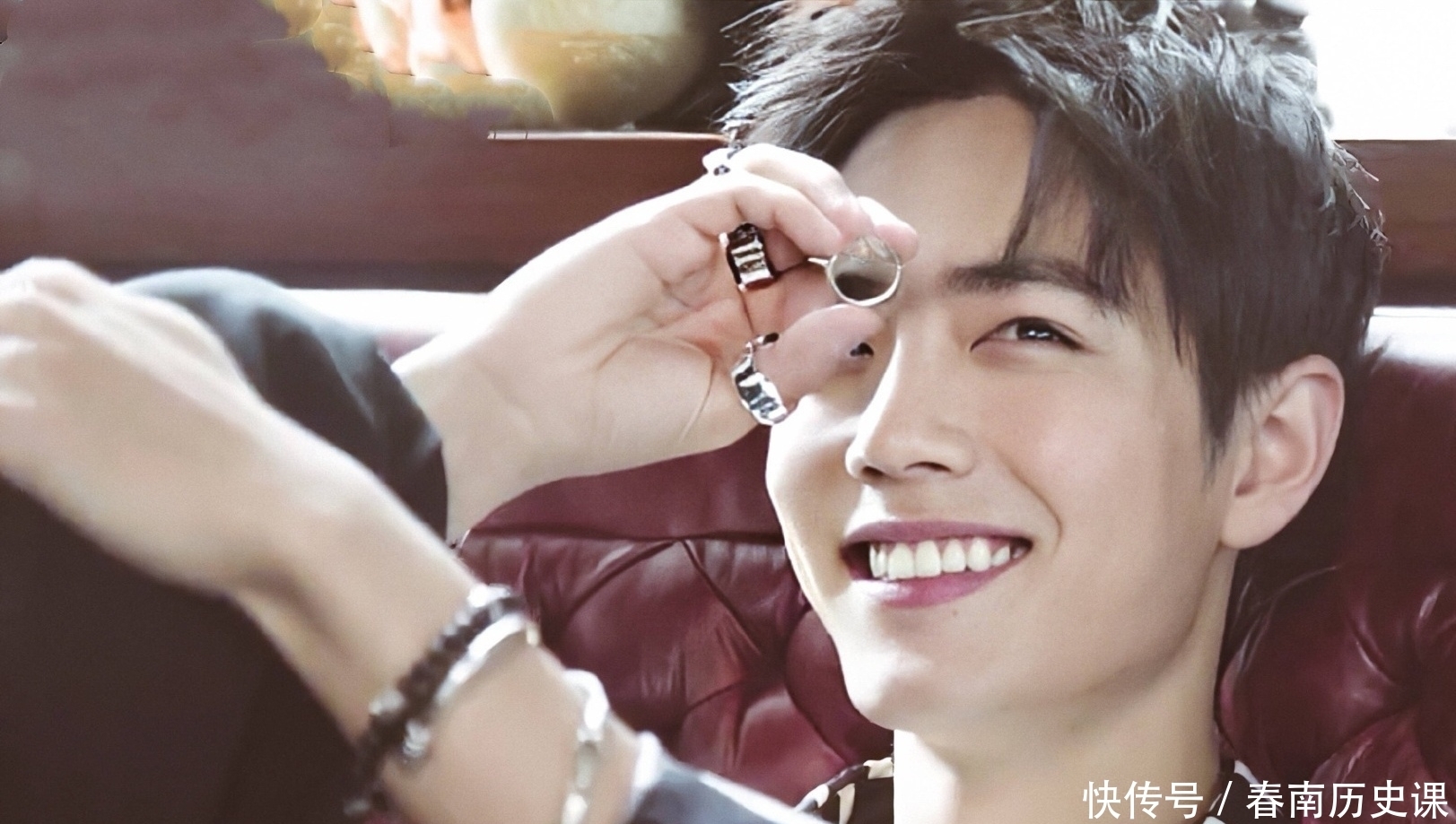 央视三农点名肖战,发布其舞台视频,有两首歌印象深刻