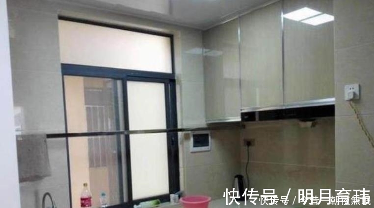 泥工|师傅做橱柜的方法真简单,几根方管,再加几块地砖就完成了