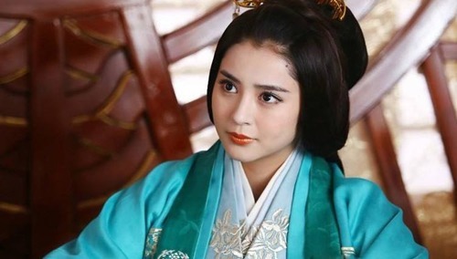 得意|皇亲上门,大臣一脸得意:你爷爷当过我家马车夫!皇亲脸色一沉