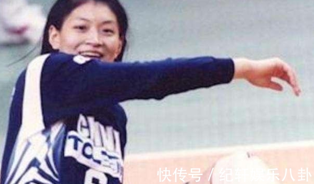 排球|女排天才毁约赴美深造,郎平镜头前哽咽声明,宣布她被永久除名