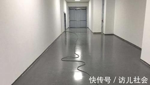 装修|家里装修不要再铺瓷砖了,如今流行铺这种代替,美观又省钱